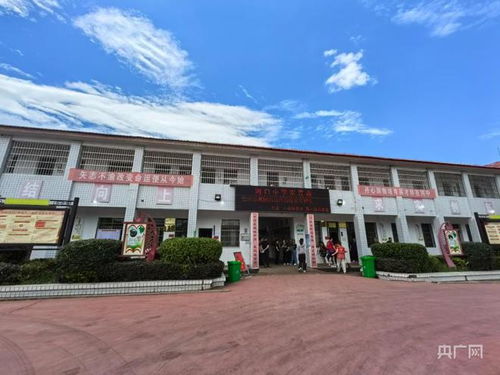 記者實(shí)探湘潭縣河口中學(xué)安置點(diǎn) 對安置群眾進(jìn)行 五保障