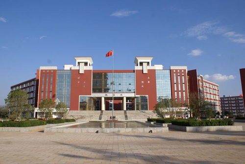 沾益縣第二中學與潮安縣彩塘中學 兩所縣域中學的教育風采